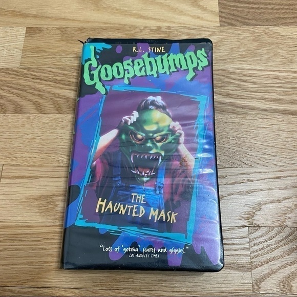 Vintage Goosebumps The Haunted Mask VHS Scary Movie 90s - Picture 3 of 7